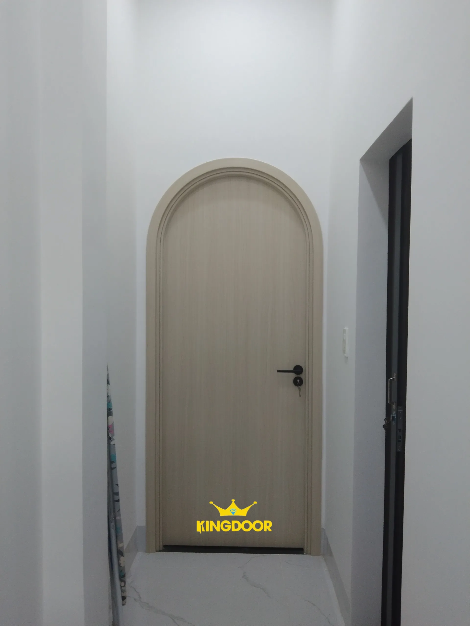 Cửa vòm nhựa composite tại Hóc Môn